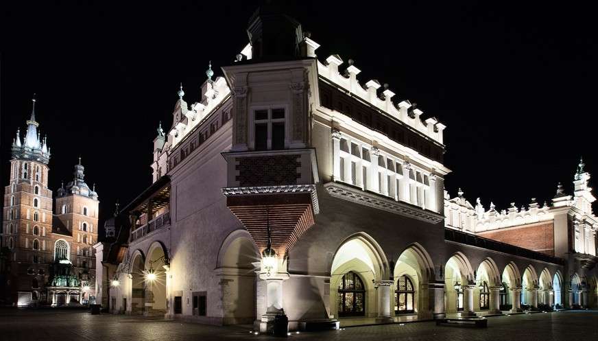 Krakow Cloth Hall. jigsaw puzzle online