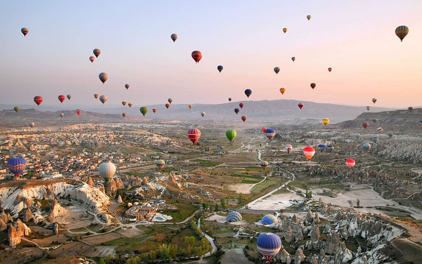 Paysage turc. Cappadoce. puzzle en ligne
