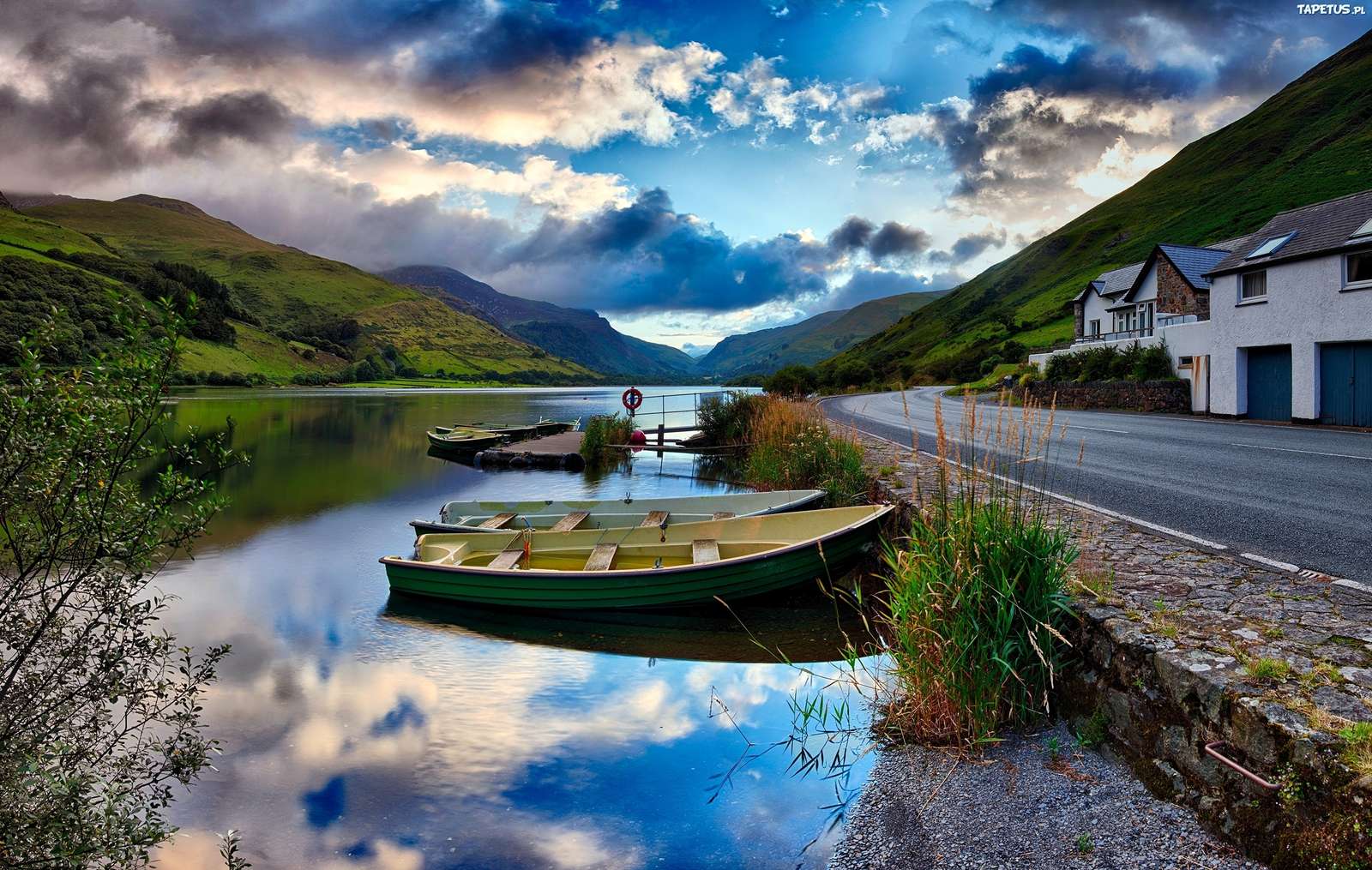 Road by the river. jigsaw puzzle online