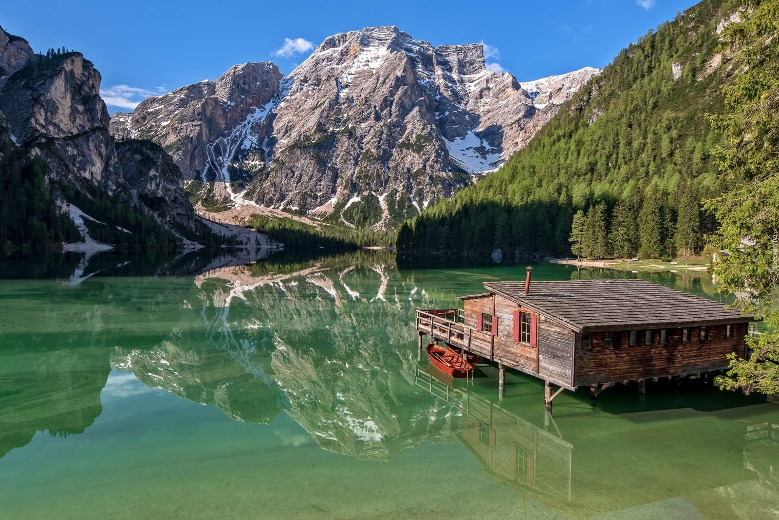 Εξοχικό σπίτι στη λίμνη. παζλ online