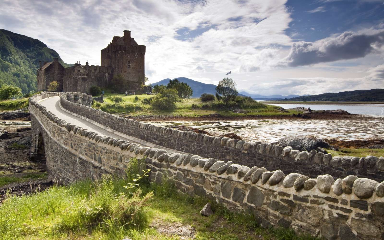 スコットランドの風景。 ジグソーパズルオンライン