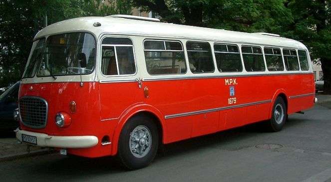 Червен автобус. онлайн пъзел