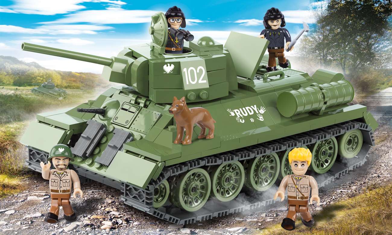 Four tank men and a dog. jigsaw puzzle online