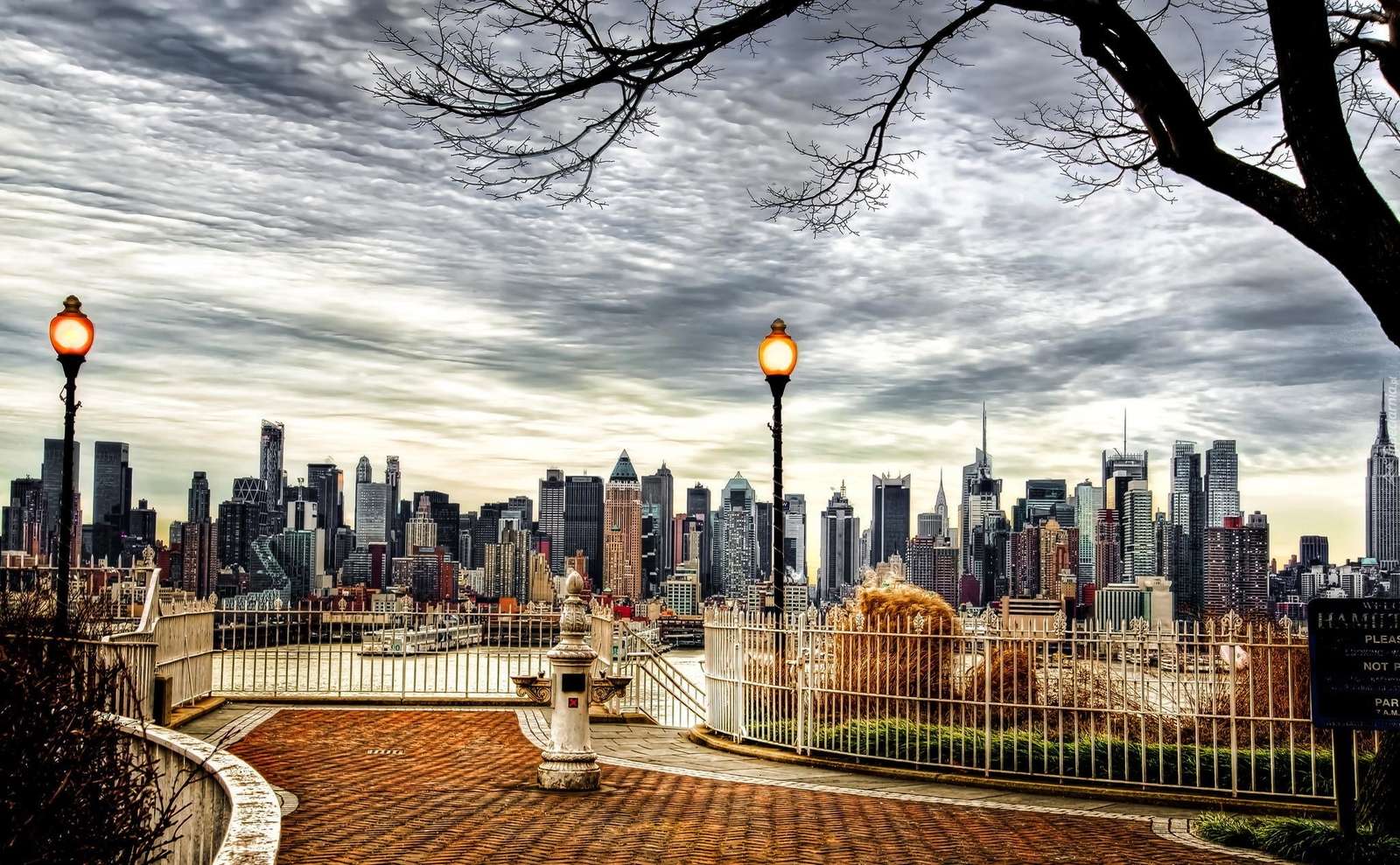 Wolkenkrabbers in New York. legpuzzel online