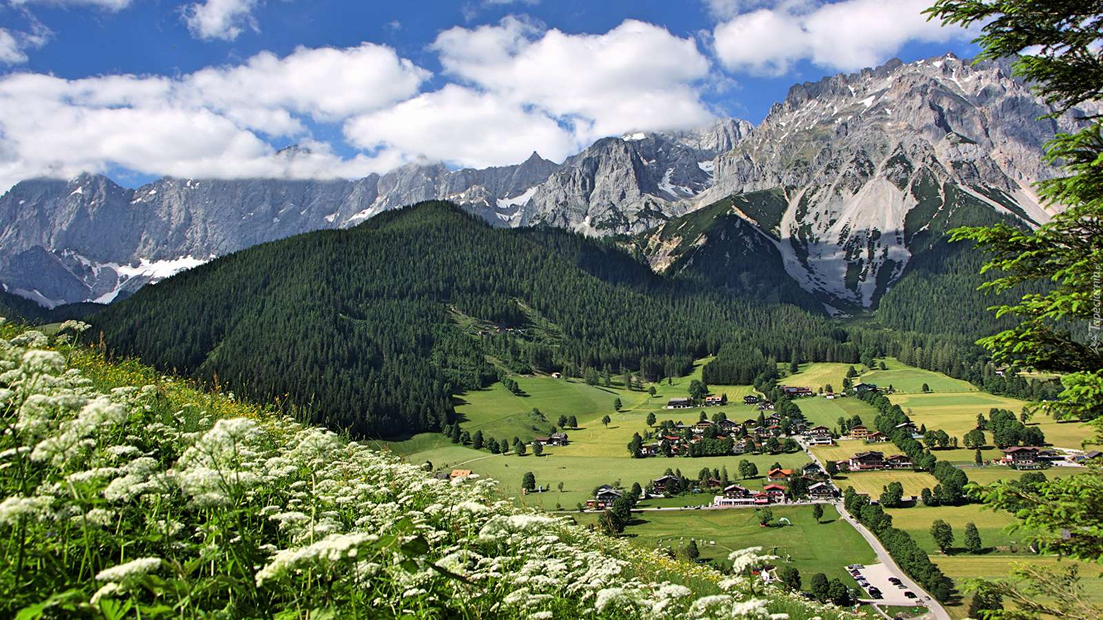 Австрийско село в планината онлайн пъзел