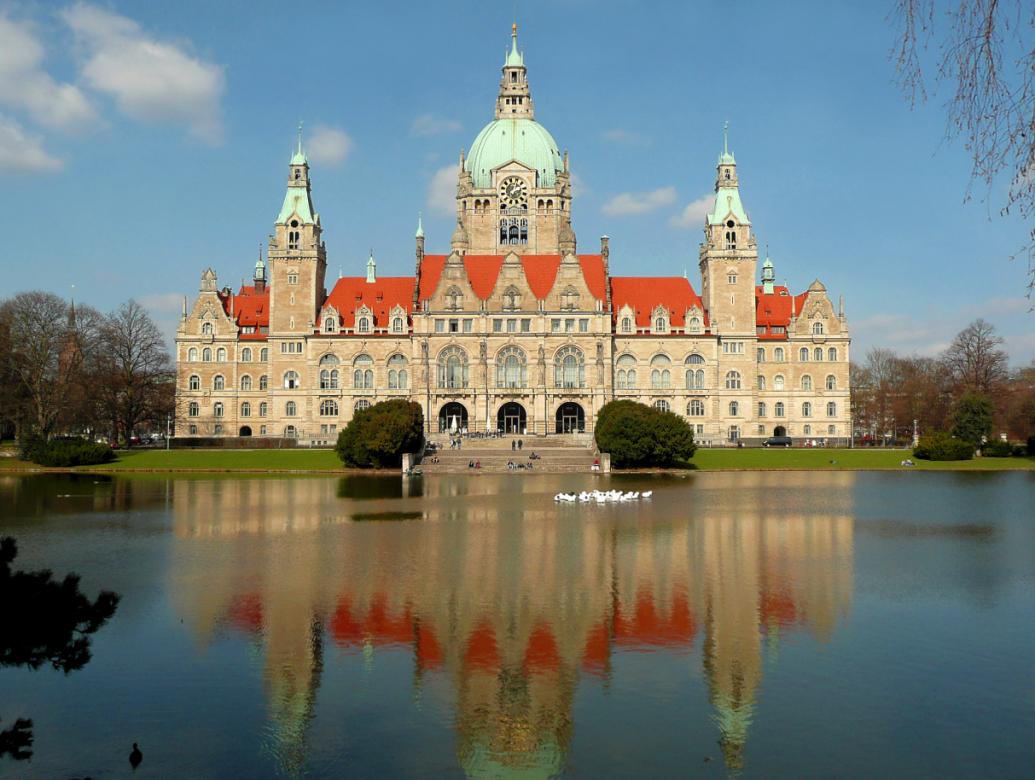 Rathaus in Hannover. Online-Puzzle