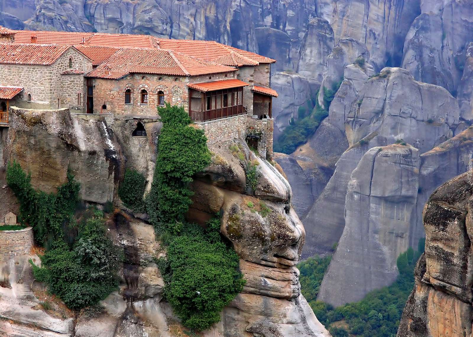 Grécia - uma casa em um penhasco puzzle online