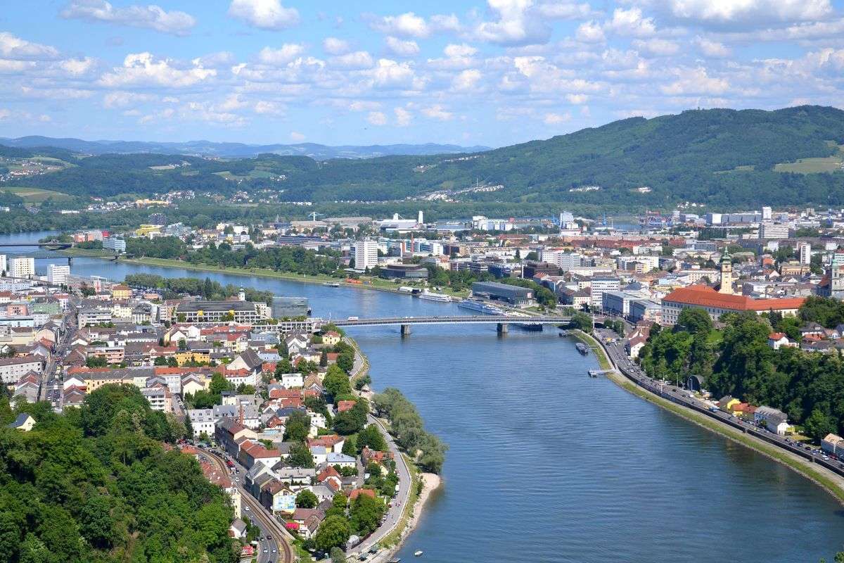 Linz-panorama de la ciudad. rompecabezas en línea