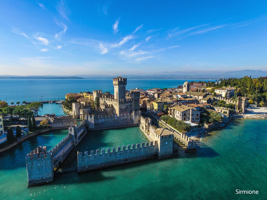 Sirmione in Italy online puzzle