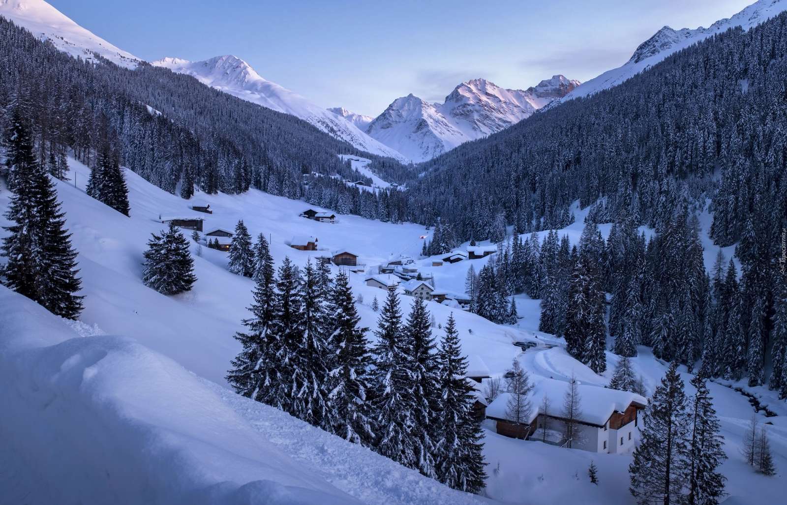 Graubünden im Winter. Online-Puzzle