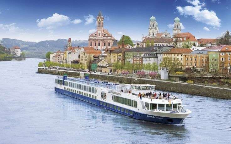 Danubio en Passau. rompecabezas en línea