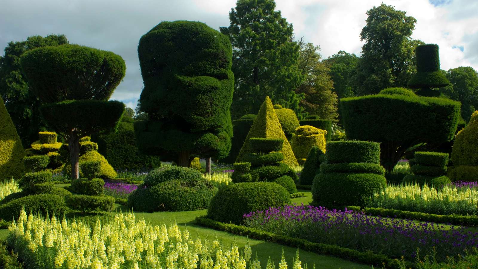 English garden. online puzzle
