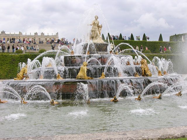 Париж-фонтан във Версай онлайн пъзел