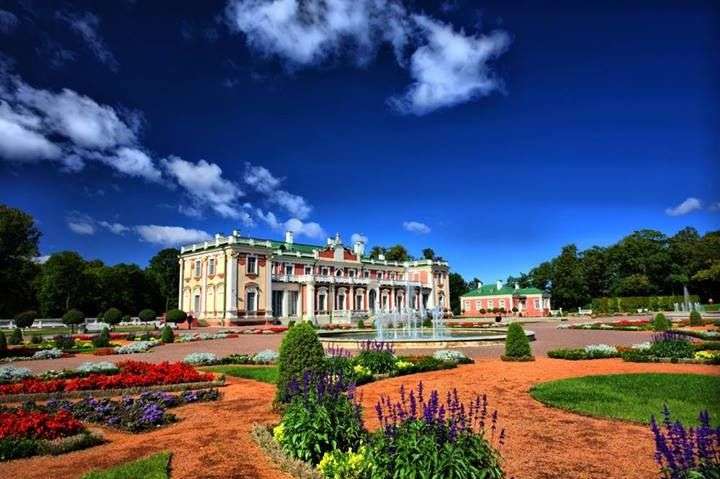 Дворец Кадриорг в Талин. онлайн пъзел
