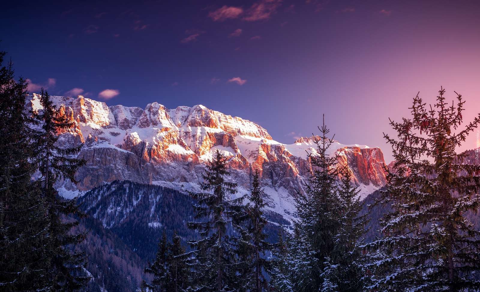 Schneebedeckte Dolomiten Online-Puzzle