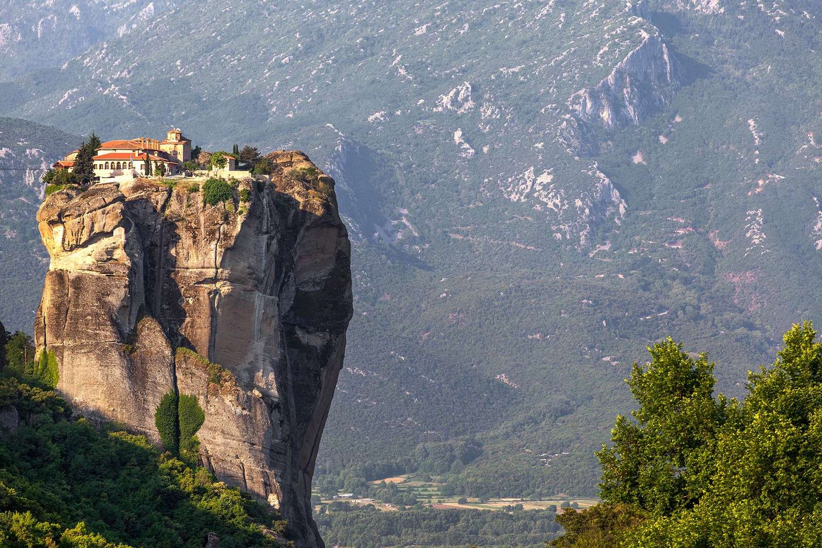 Klooster in Griekenland legpuzzel online