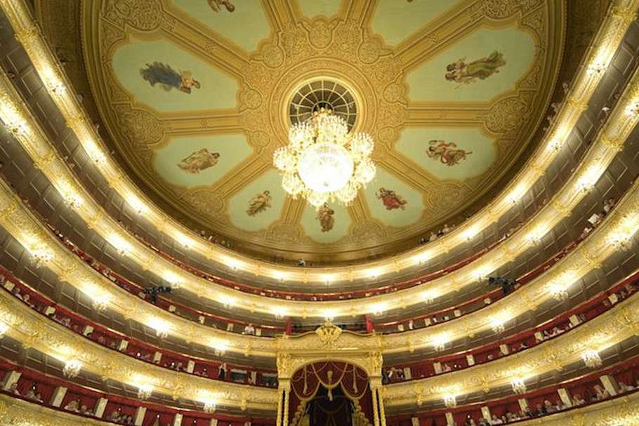 L'interno del Teatro Bolshoi. puzzle online