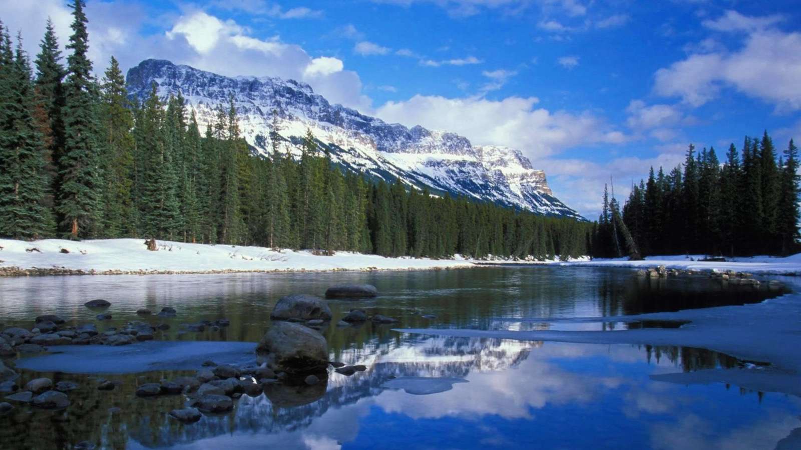 winter in the mountains jigsaw puzzle online