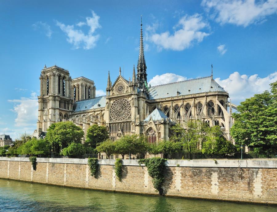 Катедралата Нотр Дам в Париж. онлайн пъзел