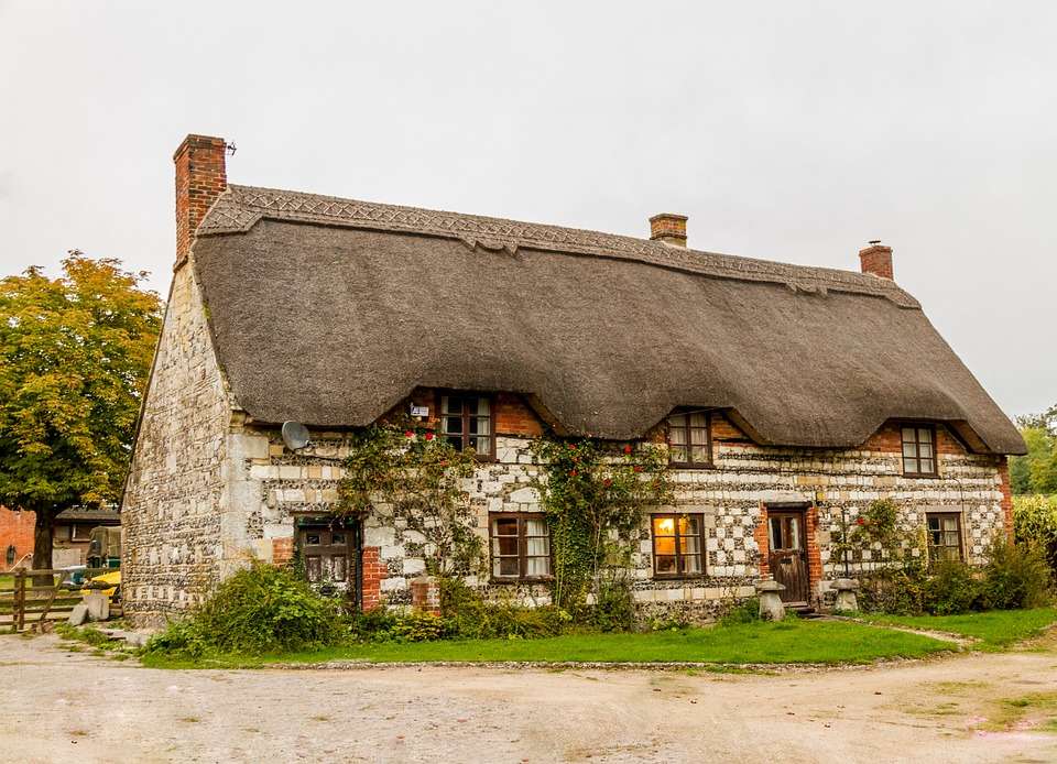House in the countryside. online puzzle