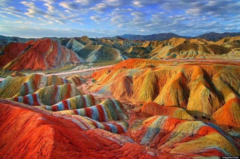 Montanhas do arco-íris puzzle online