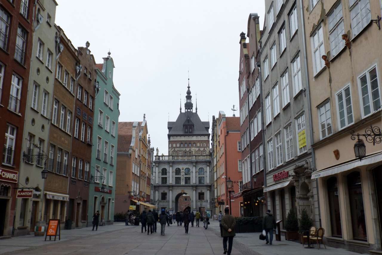 Una calle en Gdansk. rompecabezas en línea