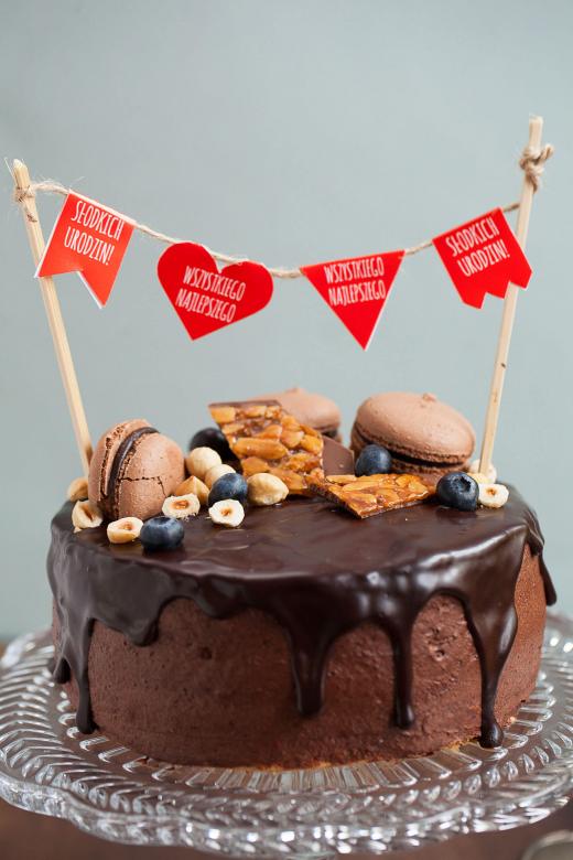 Chokladkaka för födelsedag Pussel online