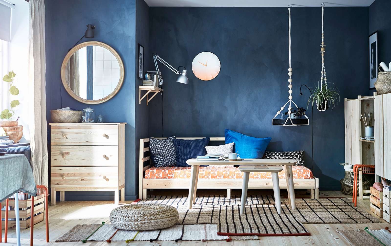 Námořnická modrá obývací pokoj skládačky online
