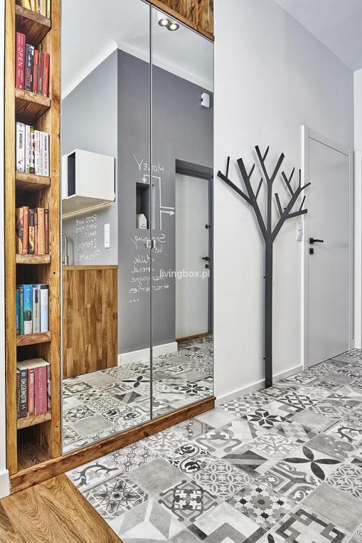 Hallway - a modern style online puzzle