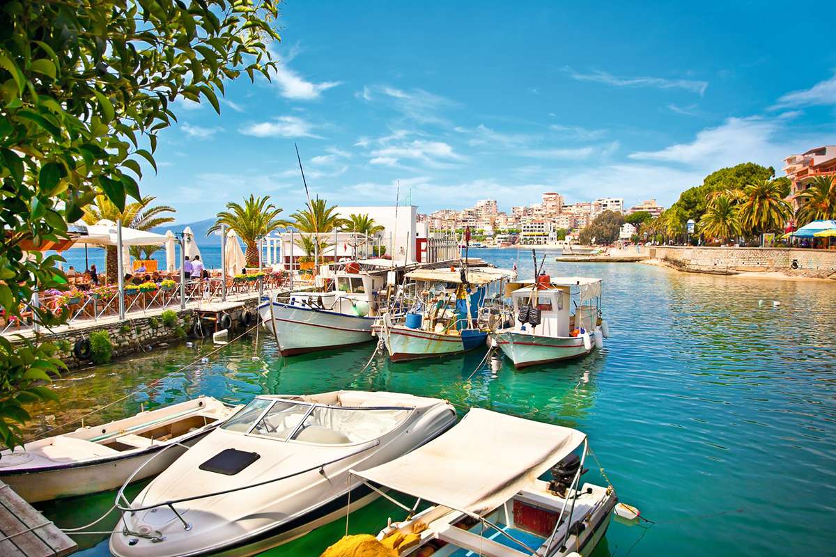 yachts in Marina jigsaw puzzle online