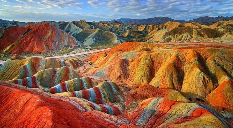 barevné hory online puzzle