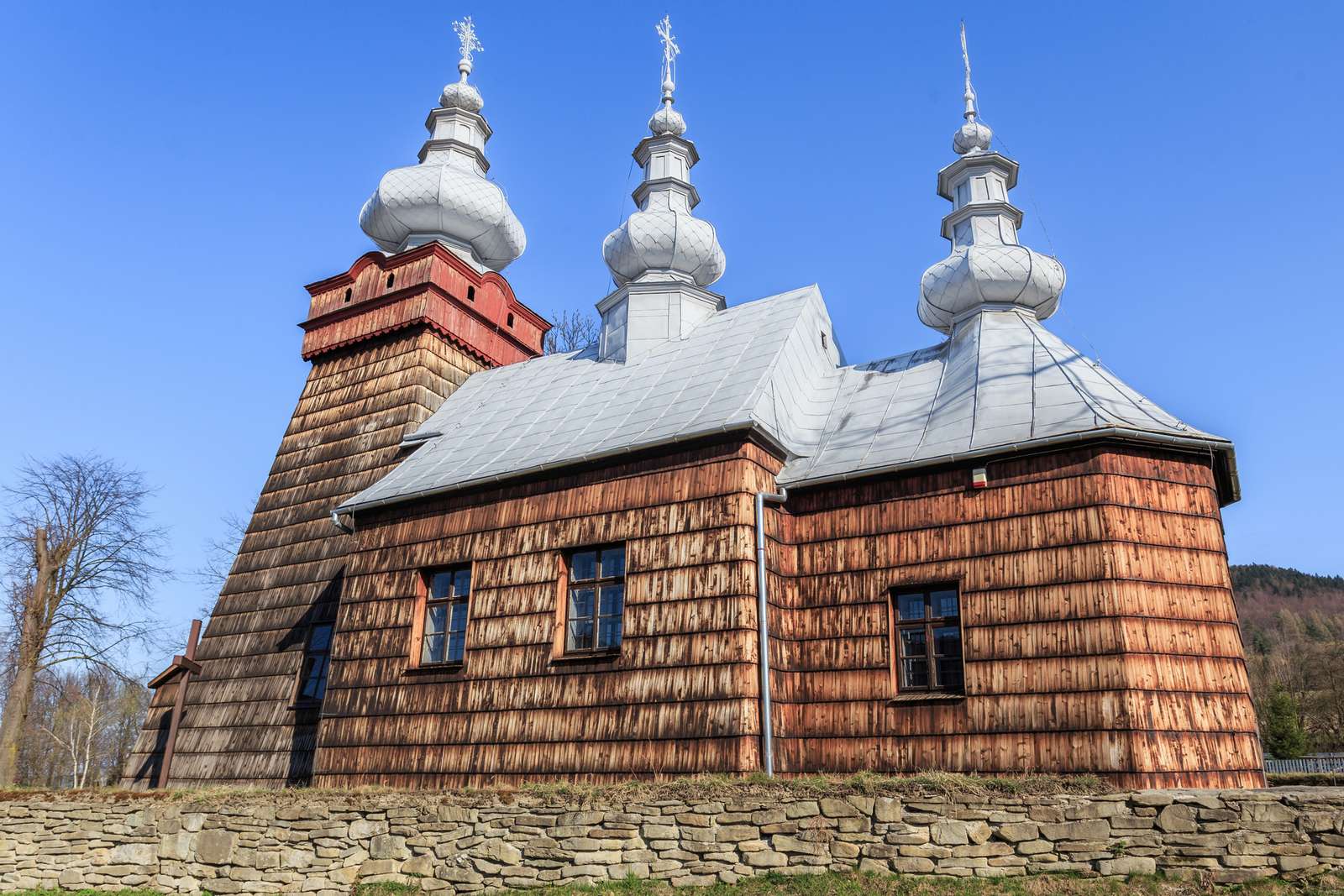 Kerk in Bogusza. online puzzel