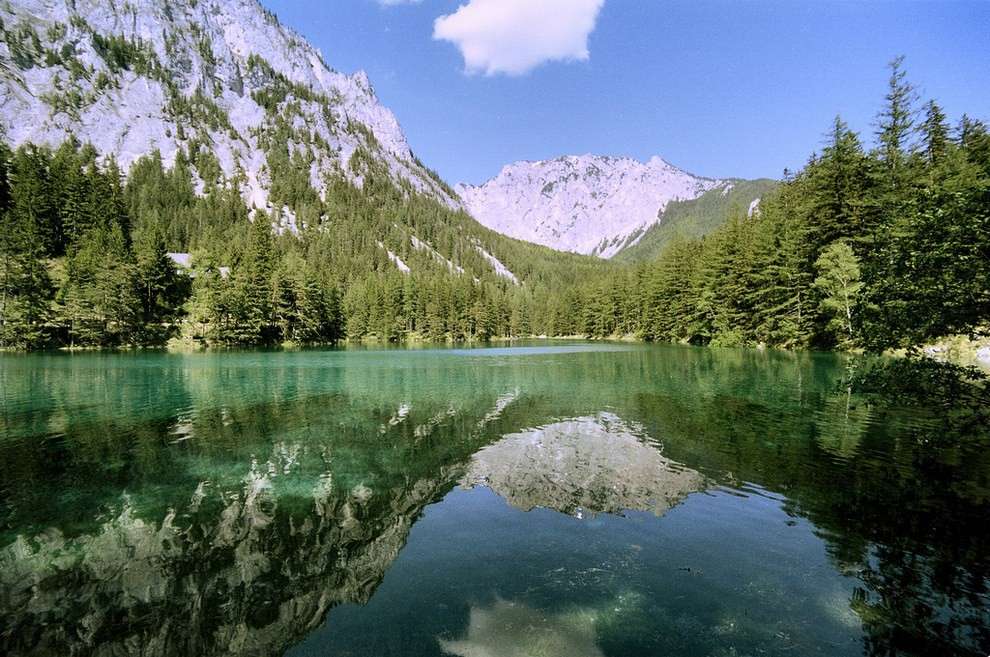 Lago azzurro in Austria puzzle online
