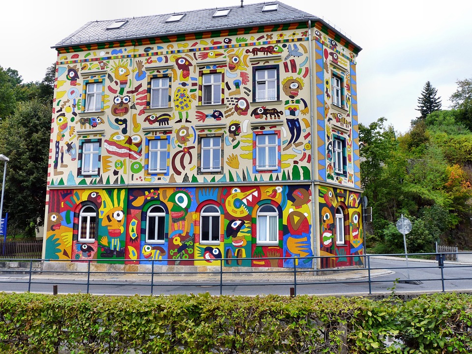 Kleurrijk huis - graffiti online puzzel