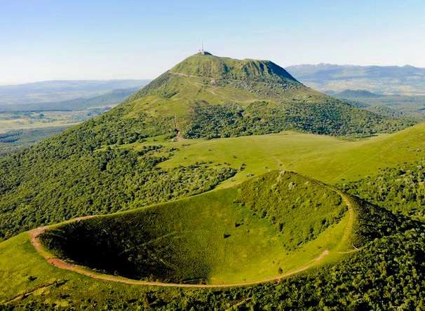 Auvergne in France. online puzzle