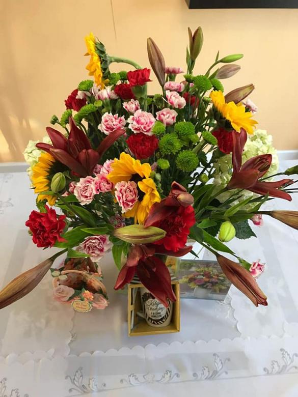 Λουλούδια για γενέθλια. παζλ online