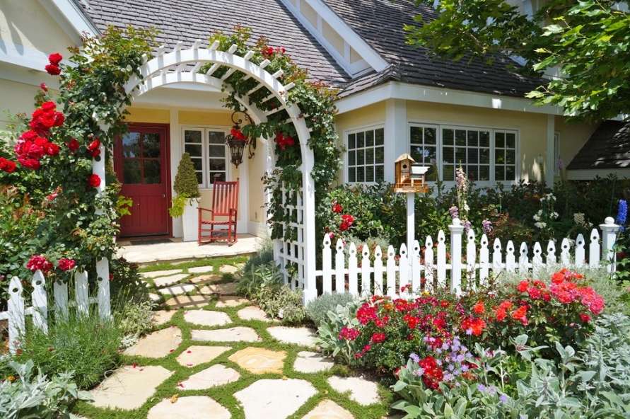 una casa con un giardino puzzle online