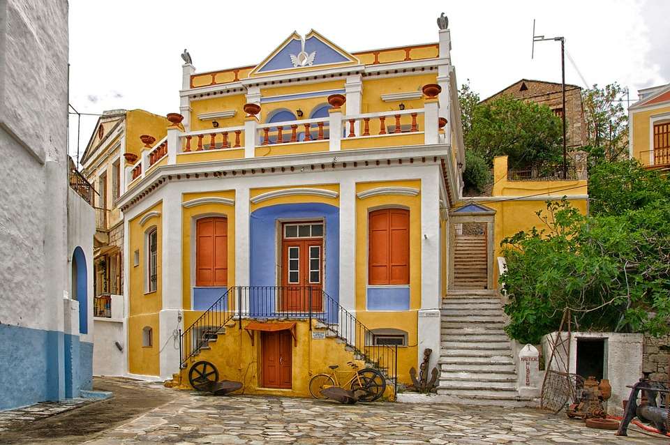 Färgglada grekiska hus. Pussel online
