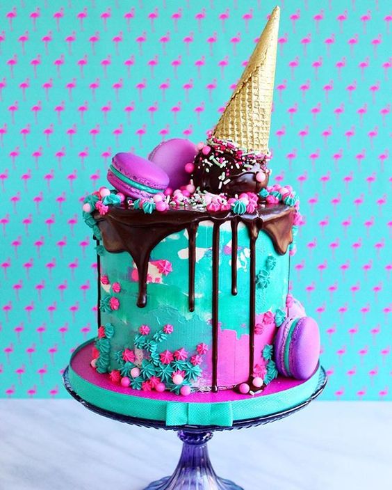 Цветна торта онлайн пъзел