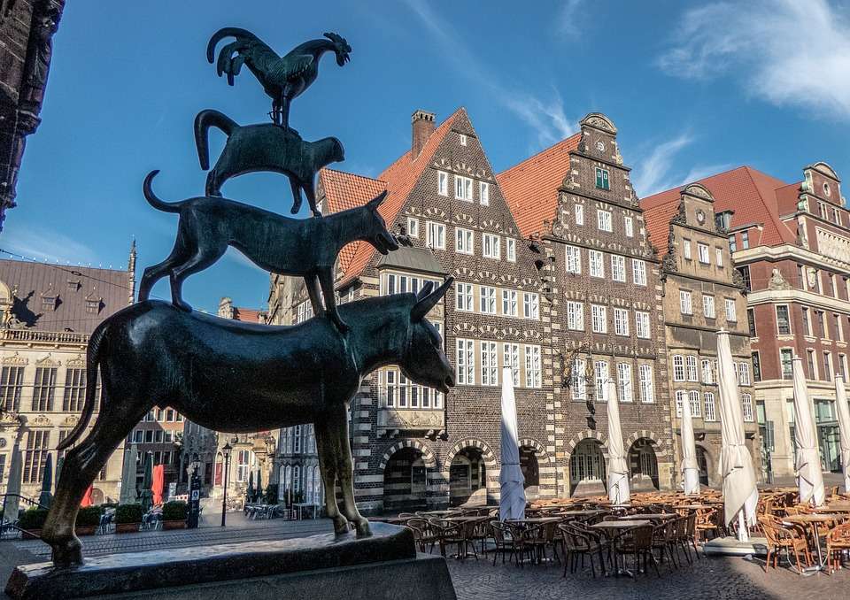 Bremen - From Fairy Tales to F online puzzle