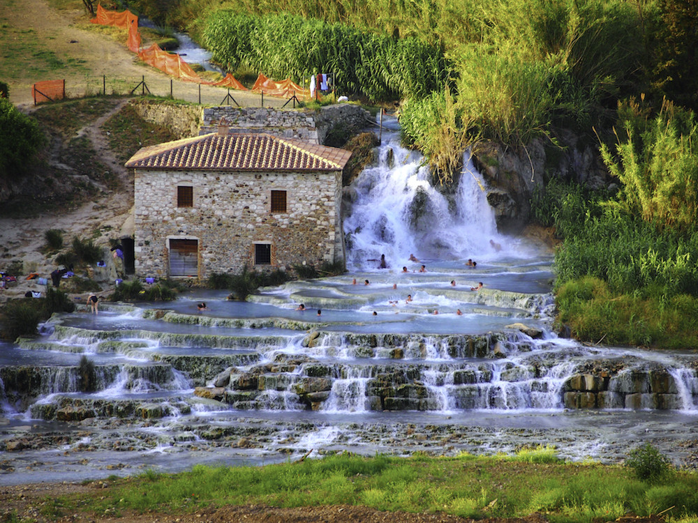 Cascate del Mulino, Italy jigsaw puzzle online