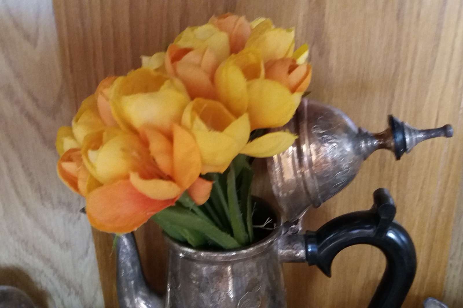 Květiny ve džbánu. skládačky online