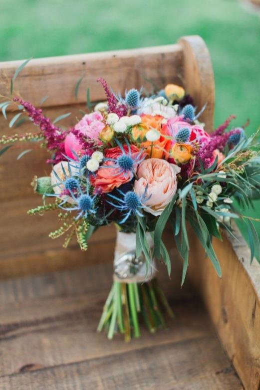 A colorful wedding bouquet online puzzle