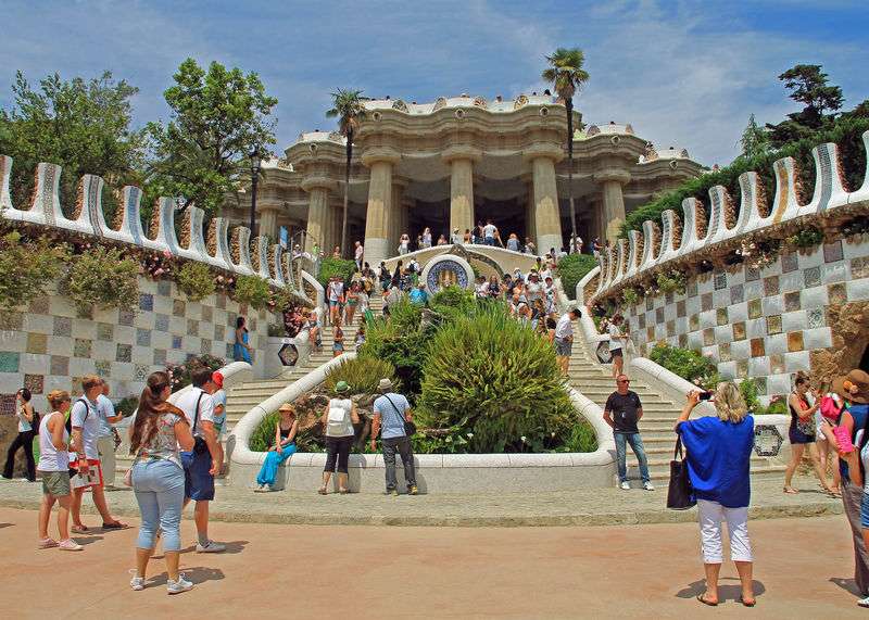 Барселона-парк Гуелла пазл онлайн