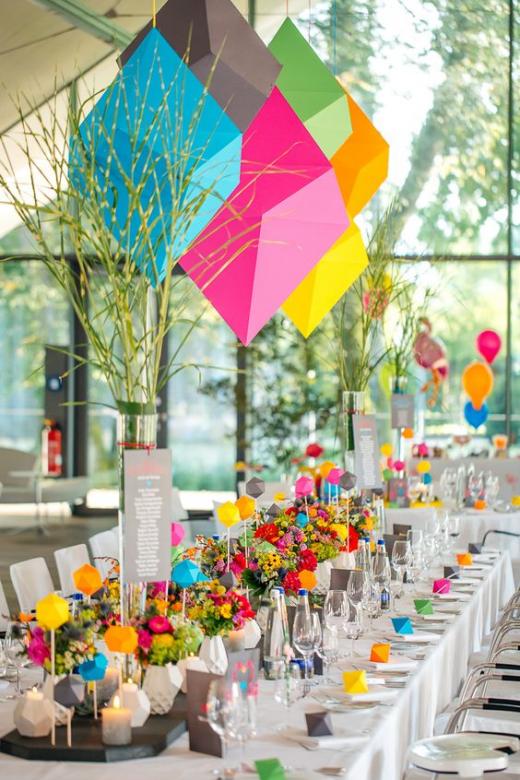Colorful table setting online puzzle