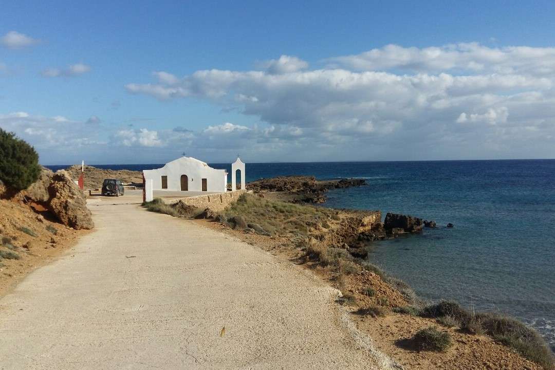 En Grecia junto al mar. rompecabezas en línea