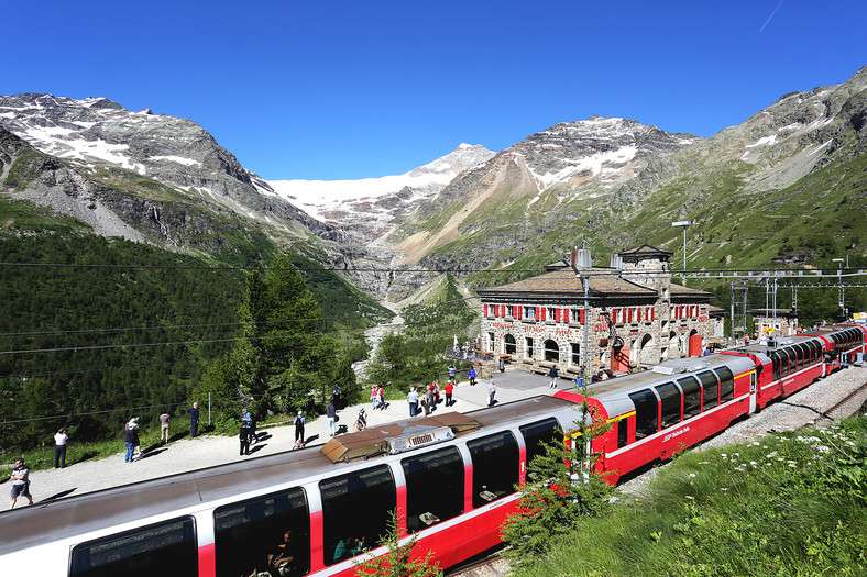 Schweiz. Bernina Express. Puzzlespiel online