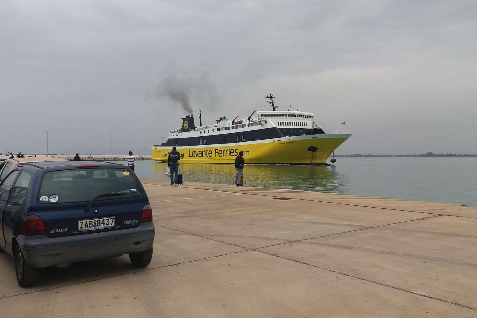 Ferry para a ilha grega. puzzle online