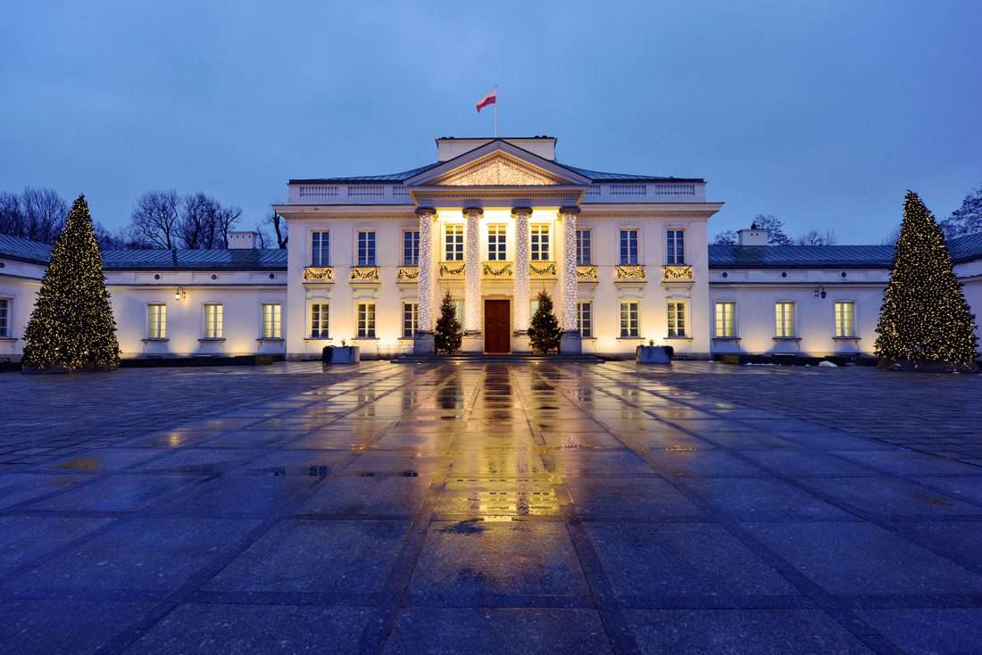 Belvedere paleis in Warschau in de schemering legpuzzel online