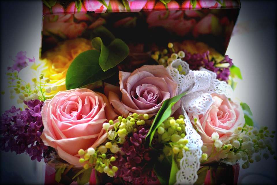 Bouquet of roses jigsaw puzzle online